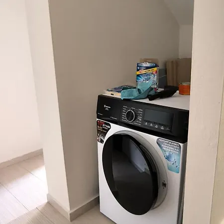 Peaceful With Pool And Parking - 2 Bedrooms הרסוניסוס