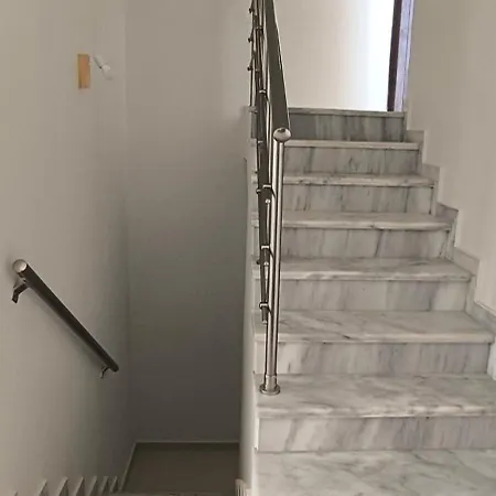 Peaceful With Pool And Parking - 2 Bedrooms Appartement Chersonissos